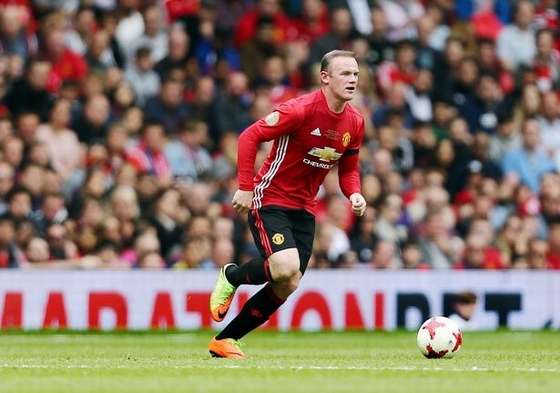 Vì sao các đội bóng đều lảng tránh Rooney?