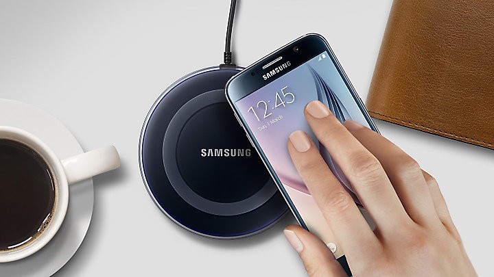 Samsung Galaxy S4 ra mắt năm 2013 được trang bị sạc không dây
