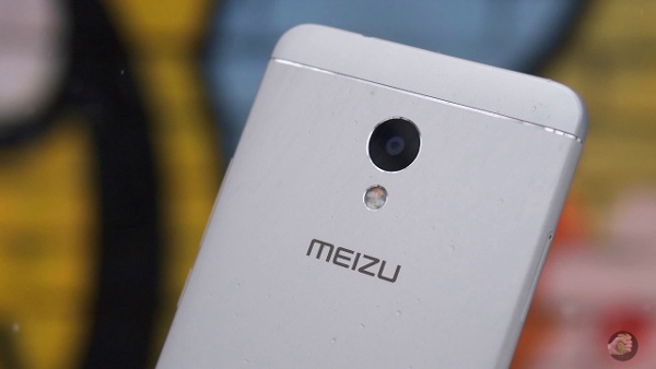 Về khả năng chụp hình, Meizu M5s có camera chính độ phân giải 13MP lấy nét theo pha, đèn flash LED kép và khẩu độ f/2.2. Ở mặt trước là camera tự sướng 5MP với khẩu độ f/2.0. 