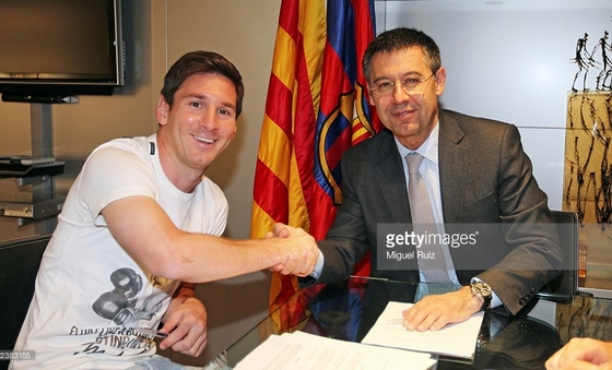 Messi sẽ ký bản hợp đồng thứ 9 liên tiếp với Barca!