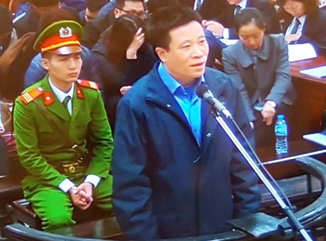 Hà Văn Thắm tại phiên tòa hồi tháng 2