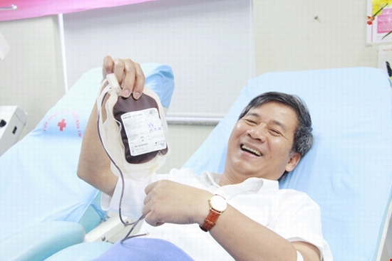 Giáo sư Nguyễn Anh Trí: Bác sĩ hiến máu 5-10 lần thì xấu hổ vì…ít quá!