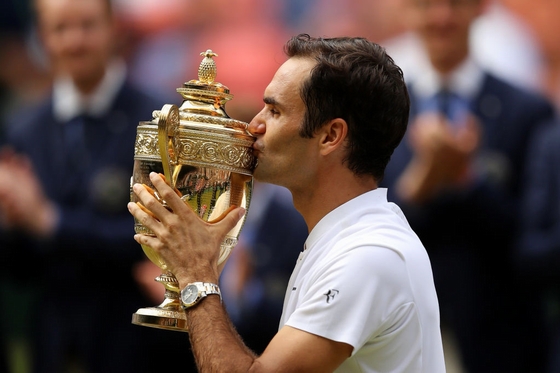Đây là danh hiệu vô địch Wimbledon thứ 8 của Federer