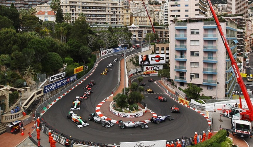 Monaco Grand Prix là một trong những cuộc đua siêu xe nổi tiếng. Các chuyên gia đánh giá Monaco là chặng F1 hay nhất thế giới. Ảnh: Randonwander. 