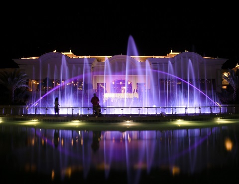 “Đài nhạc nước Hồ Tràm” được trang bị 120 vòi bơm có khả năng phun nước cao đến 25 mét