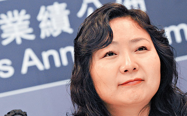 4. Wu Yajun (6,8 tỷ USD): Bà Wu là đồng sáng lập của tập đoàn bất động sản Longfor Properties và hiện nắm giữ vị trí chủ tịch tập đoàn. Theo số liệu từ Hurun Report, bà hiện là người phụ nữ giàu thứ 3 Trung Quốc.