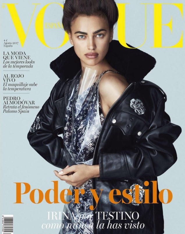 Siêu mẫu Irina Shayk được chọn làm gương mặt trang bìa tháng 8 của tạp chí thời trang  Vogue Tây Ban Nha. Bà mẹ một con vẫn giữ được thần thái quyến rũ, nhan sắc mặn mà sau khi nhận lời cầu hôn và có con với tài tử Bradley Cooper. 