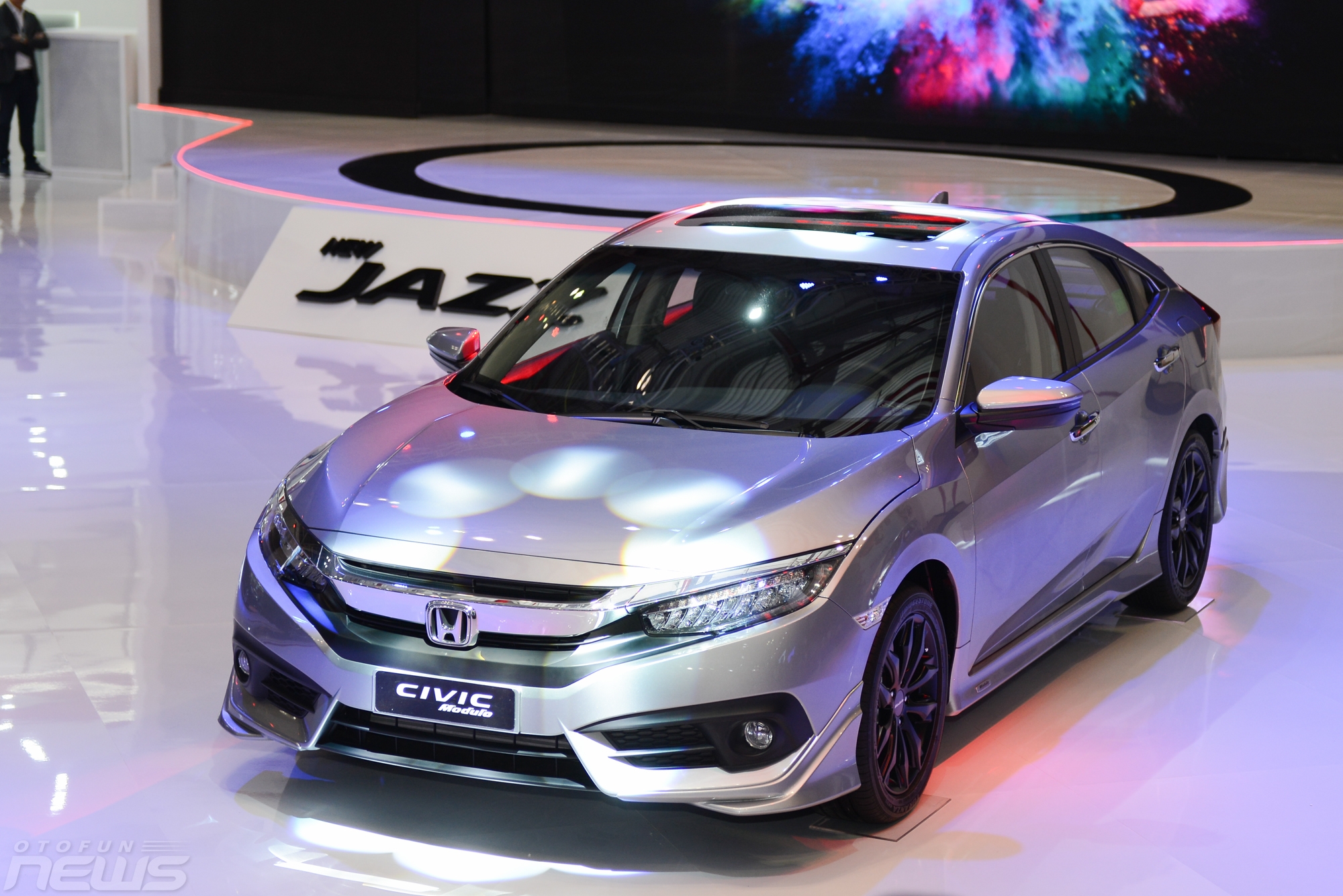 Honda ra mắt các dòng xe mới nhất cùng chiếc hatchback 5 cửa