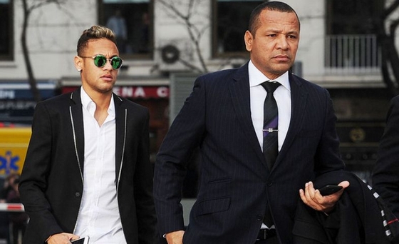 Neymar tiết lộ đã cãi lời cha để tới Paris St German!