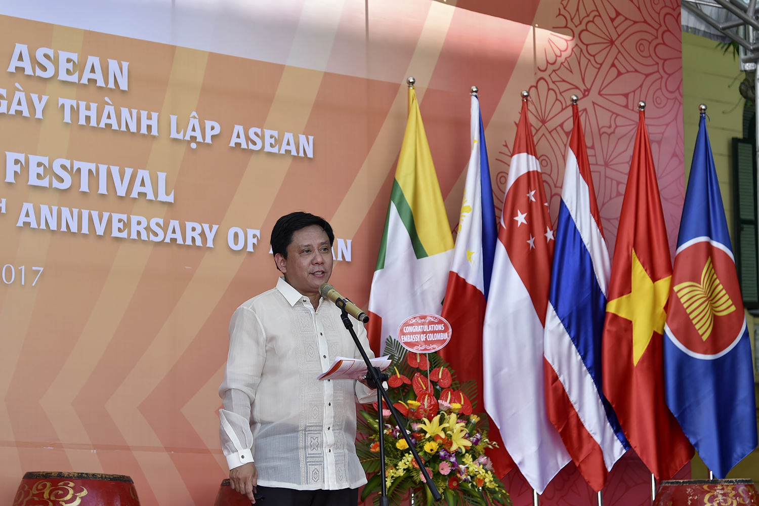 Ngài Noel Servigon, Đại sứ Philippines phát biểu tại Lễ hội