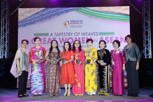 Phó Chủ tịch SeABank được vinh danh &quot;doanh nhân nữ tiêu biểu ASEAN&quot;