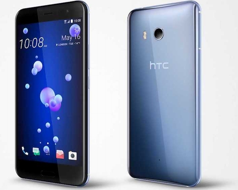 HTC U11 (16,99 triệu đồng). HTC U11 có 4 lựa chọn màu sắc gồm trắng, bạc, đen và xanh sapphire cho người dùng. Máy mang trong mình sức mạnh đến từ vi xử lý Qualcomm Snapdragon 835 mạnh mẽ nhất đến từ Qualcomm hiện nay, cùng 6 GB RAM, 128 GB bộ nhớ trong và hỗ trợ mở rộng qua khe cắm thẻ nhớ microSD. Máy có màn hình có kích thước 5.5 độ phân giải 2K cùng công nghệ Super LCD và được bao phủ bởi bề mặt kính Gorilla Glass 5 giúp máy chống chịu tốt với những trầy xước. Với mức giá này của sản phẩm, cùng cấu hình khá “khủng”, chắc hẳn sẽ có nhiều người “bỏ qua” iPhone X để lựa chọn HTC U11.