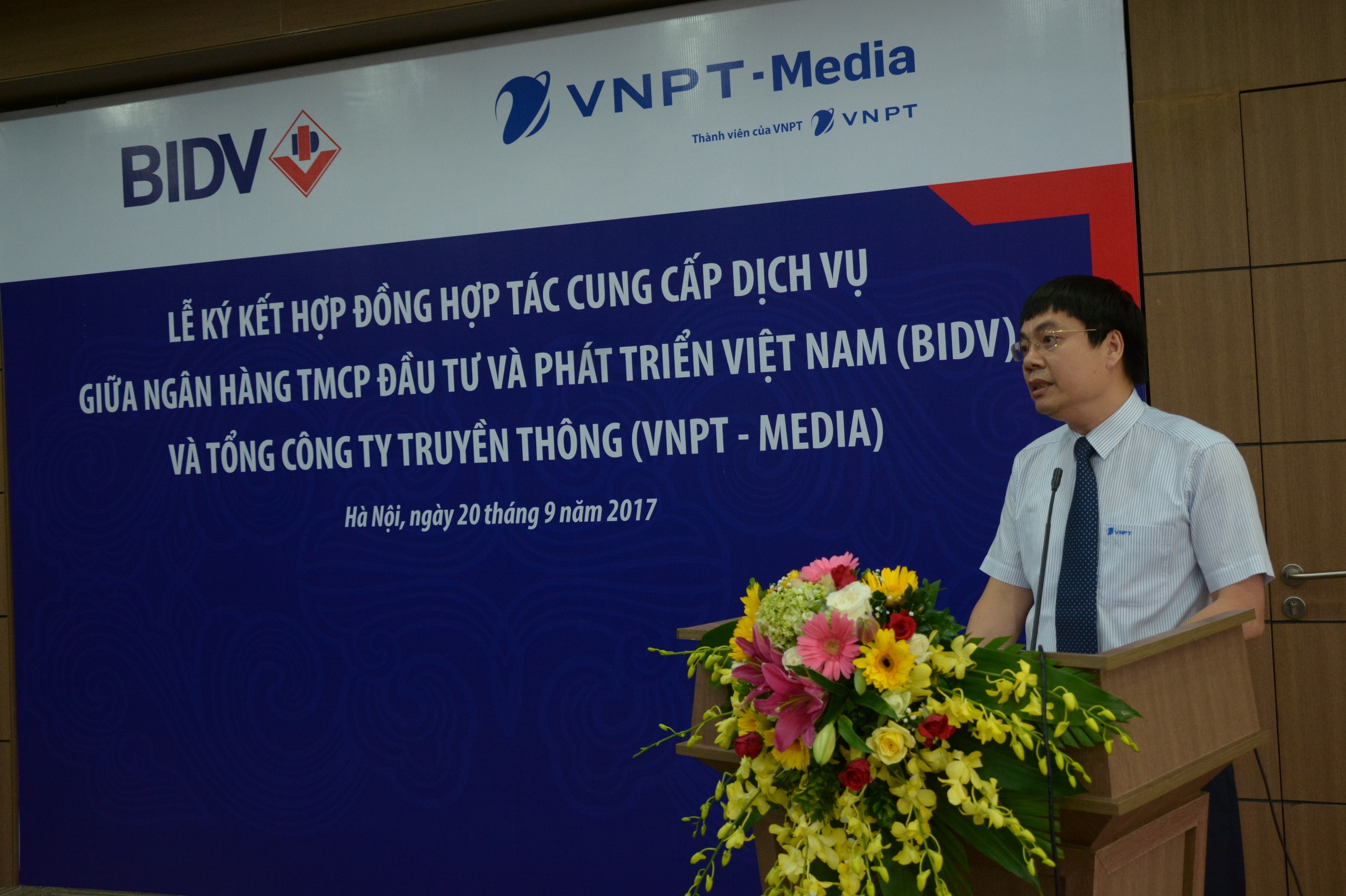 Ông Tô Mạnh Cường - Phó Tổng giám đốc Tập đoàn VNPT, kiêm Chủ tịch Tổng công ty VNPT-Media phát biểu tại buổi lễ