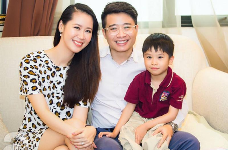 Gia đình hạnh phúc của Dương Thùy Linh