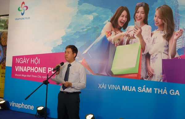 Ông Nguyễn Minh Phương, Phó giám đốc Ban Khách hàng cá nhân, Tổng Công ty Dịch vụ Viễn thông (VNPT VinaPhone) phát biểu tại buổi lễ.