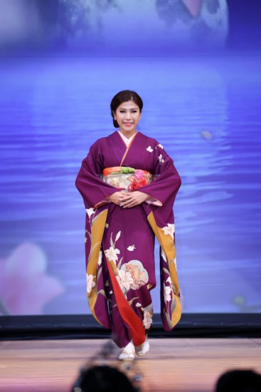 Hoa hậu Hải Vi với Kimono