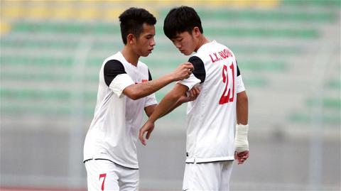 Xuân Trường mặc áo số 21 khi lần đầu tiên khoác áo U19 Việt Nam do HLV Guillaume Graechen dẫn dắt