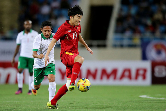 Ở trận giao hữu gặp Indonesia trước thềm AFF Cup 2016, Xuân Trường lại chọn áo số 19