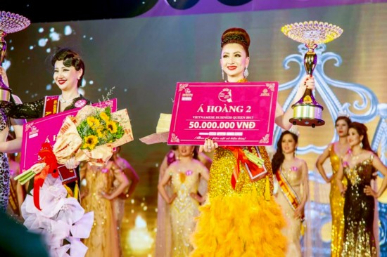 Thu Nghĩa đoạt &quot;cú đúp&quot; Nữ Hoàng Doanh Nhân Đất Việt 2017