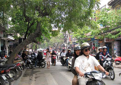 Hà Nội mở rộng tuyến phố đi bộ Hàng Gai - Cầu Gỗ dịp cuối tuần