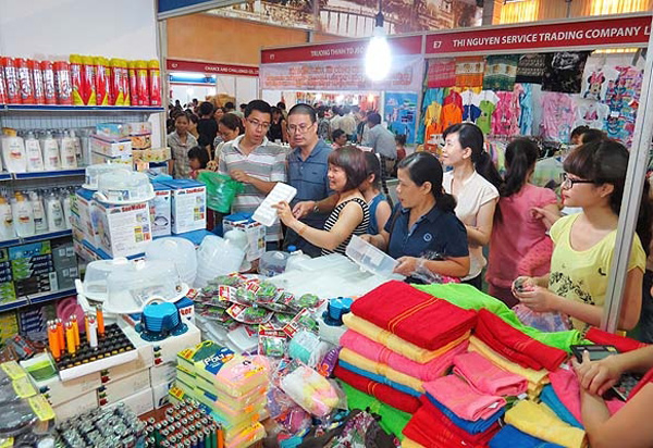 Người Việt chuyển hướng mua sắm từ hàng Trung Quốc sang Thái Lan