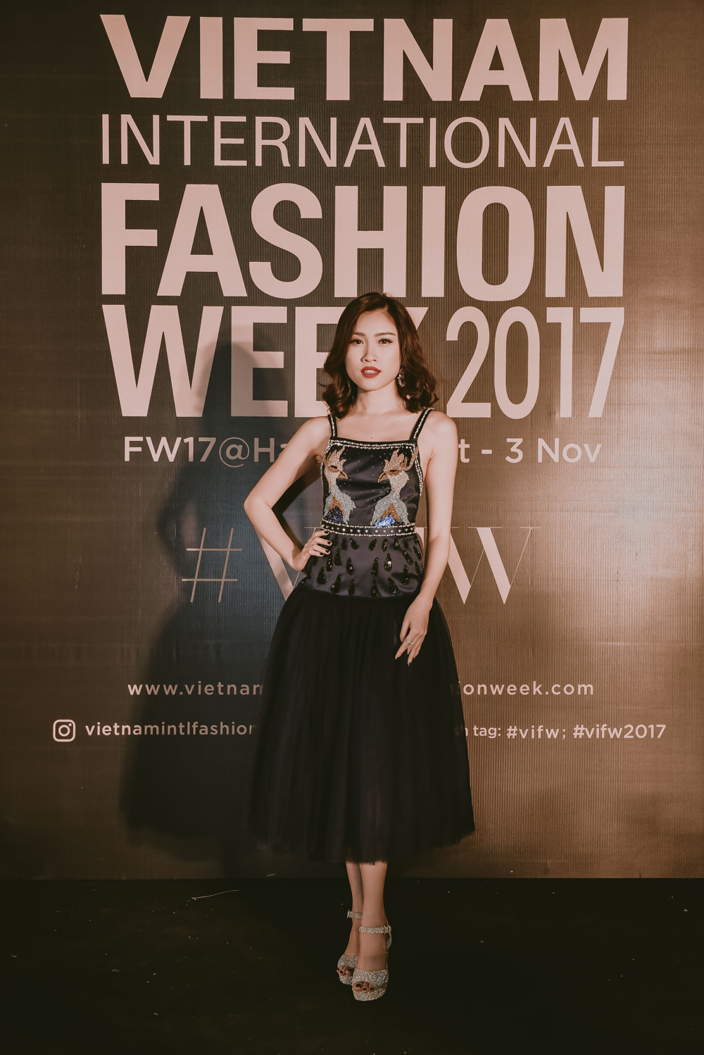 Đồng thời, cô cũng ghi dấu án qua các buổi biểu diễn thời trang của các nhà thiết kế hàng đầu như: NTK Đỗ Mạnh Cường, Chung Thanh Phong, Trương Thanh Hải, Phan Anh Tuấn...