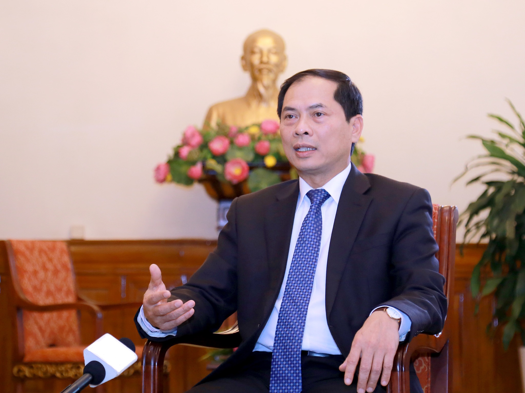 Thứ trưởng Thường trực Bộ Ngoại giao, Chủ tịch SOM APEC Việt Nam Bùi Thanh Sơn