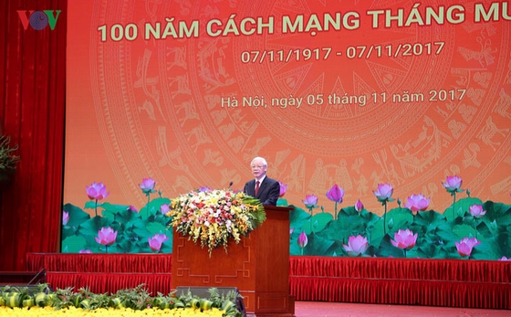 Tổng Bí thư Nguyễn Phú Trọng đọc diễn văn tại Lễ kỷ niệm 100 năm Cách mạng Tháng Mười Nga.