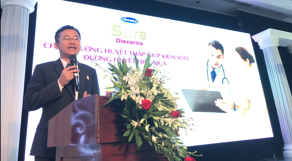 BS Mai Thanh Việt – Giám đốc Ngành hàng Sữa Bột Vinamilk giới thiệu sản phẩm dinh dưỡng cho bệnh nhân đái tháo đường