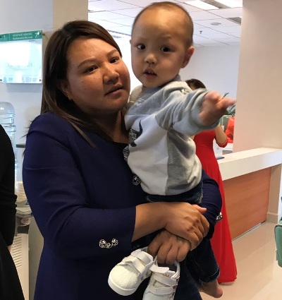 Chị Huệ cùng con trai Hoàng An – em bé IVF đầu tiên tại Vinmec đã được hơn 2 tuổi. Cháu rất khỏe mạnh và kháu khỉnh.