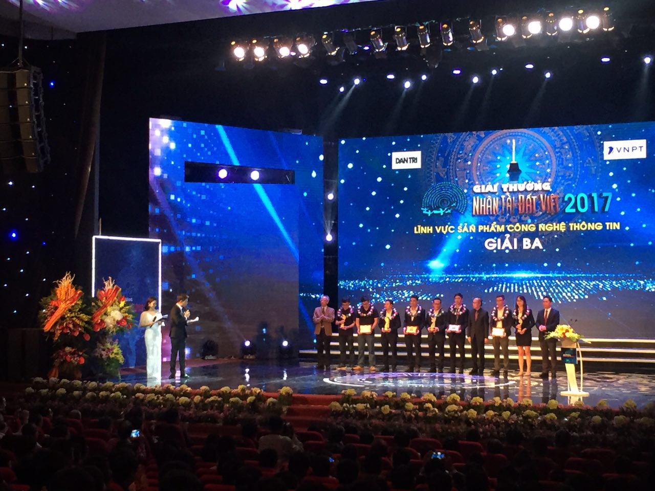 GOnJOY và các nhóm lên nhân giải Ba của Nhân tài Đất Việt 2017