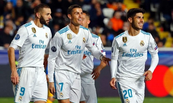 Nguyên đội hình 11 người của Real Madrid được đề cử trong danh sách của UEFA!