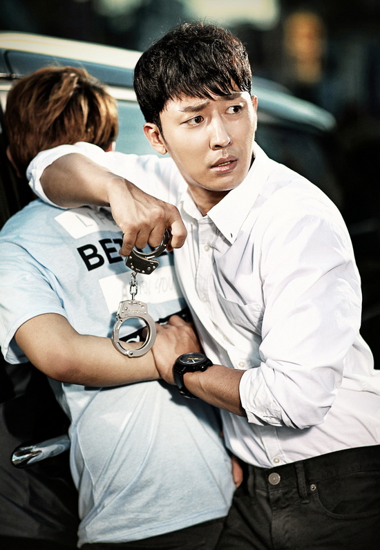 Han Jin Woo (Son Ho Jun): Cấp dưới của Young Jin. Một cảnh sát tài năng nhưng tính cách có phần ngang tàng, bất trị.