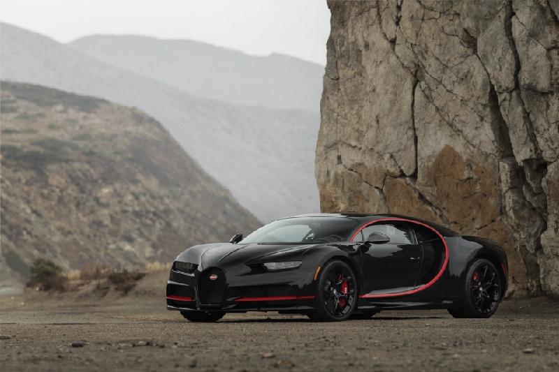 Bugatti triệu hồi Chiron vì lỗi hàn ở giá giữ ghế