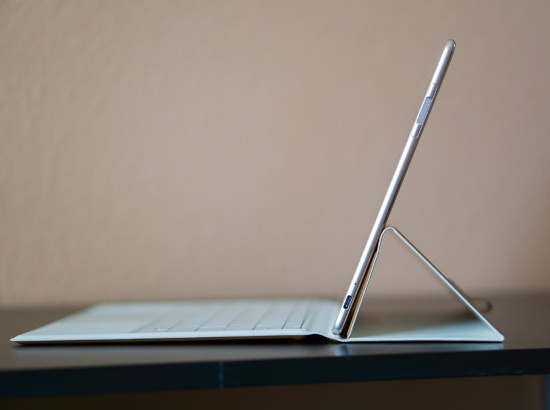 MateBook có giá khởi điểm khoảng 499 USD, nhưng các phụ kiện sẽ được bán rời bao gồm bàn phím, bút cảm ứng MatePen và dock kết nối.