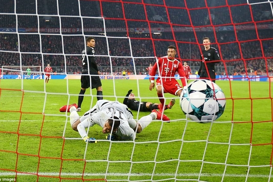 Bayern Munich 3-1 PSG: Đây mới là &quot;hùm xám&quot;!