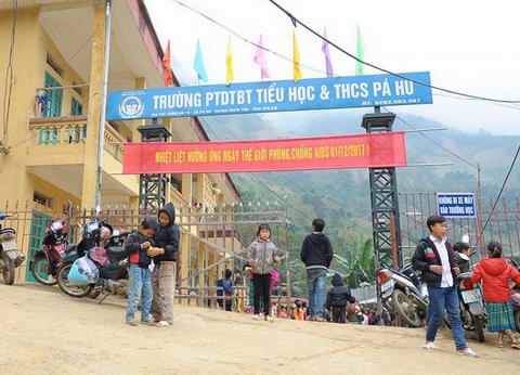 Trường phổ thông dân tộc bán trú Tiểu học và THCS xã Pá Hu.