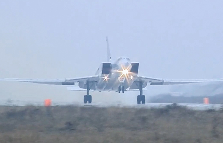 Các máy bay ném bom Tu-22M3 của Nga cũng bắt đầu trở về căn cứ quê hương sau khi hoàn thành xuất sắc nhiệm vụ trên chiến trường Syria