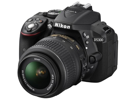 Nikon D5300: Mặc dù model này đã có các bản nâng cấp gồm D5500 và D5600, nhưng rõ ràng Nikon D5300 vẫn là một trong những máy ảnh DSLR phù hợp cho những người dùng mới làm quen với máy ảnh số chuyên nghiệp DSLR.
