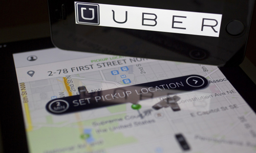 Việc cưỡng chế truy thu bị tạm dừng vì Uber kiện Cục Thuế TP HCM