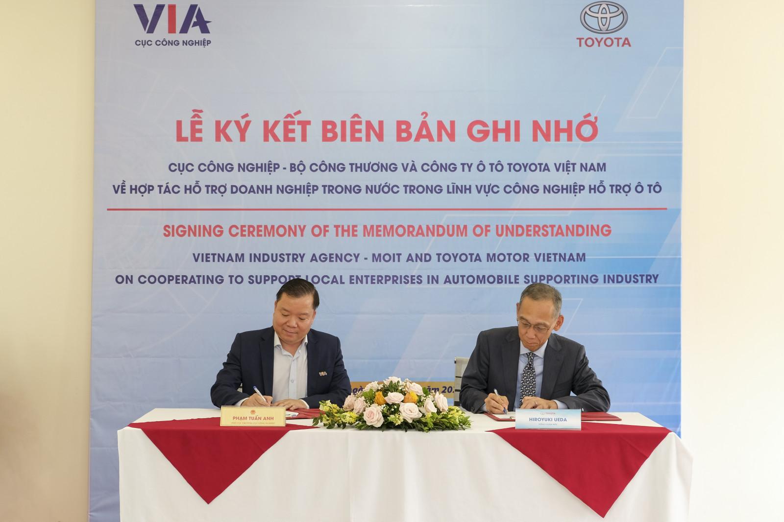 Toyota Việt Nam đã ký Biên bản ghi nhớ hợp tác với Bộ Công thương thực hiện dự án hỗ trợ nâng cao năng lực của các doanh nghiệp trong nước năm 2020