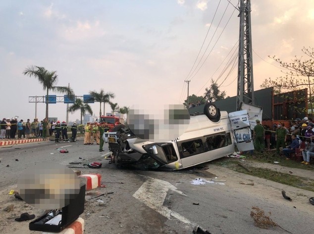 Vụ tai nạn giao thông làm 8 người chết