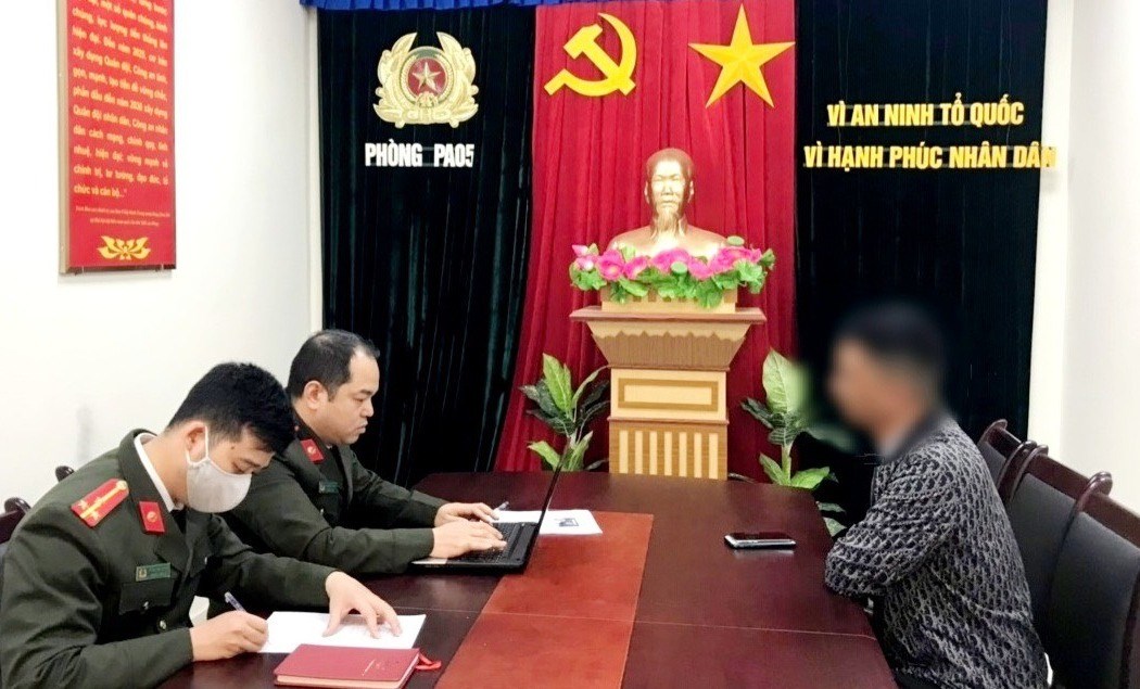 Ông P.V.C tại Phòng An ninh mạng và phòng, chống tội phạm sử dụng công nghệ cao Công an thành phố Hải Phòng