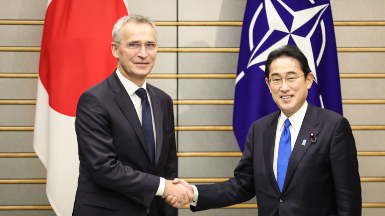 Tổng thư ký NATO và Thủ tướng Nhật Bản