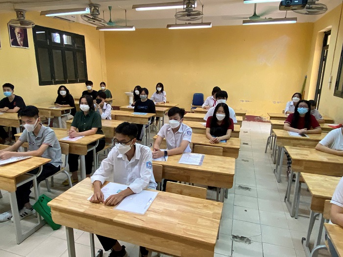 Học sinh tham dự kỳ thi tuyển sinh lớp 10 tại Hà Nội năm học 2022-2023.