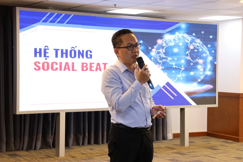 Trưởng phòng Thông tin điện tử, Sở Thông tin và Truyền thông TPHCM Nguyễn Thanh Hòa thông tin về tính năng của phần mềm Social Beat.