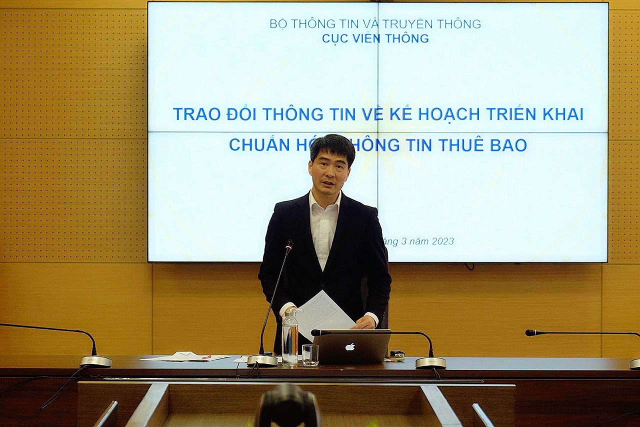 Ông Nguyễn Phong Nhã, Phó Cục trưởng Cục Viễn thông phát biểu tại buổi họp. Ảnh: mic.gov.vn