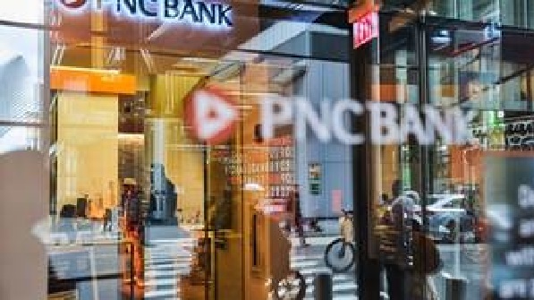 Không ít ngân hàng bị “vạ lây” bởi sự sụp đổ của SVB.