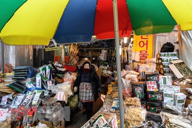 Một quầy hàng tại chợ Namseong ở Seoul, Hàn Quốc. (Ảnh: AFP/TTXVN)