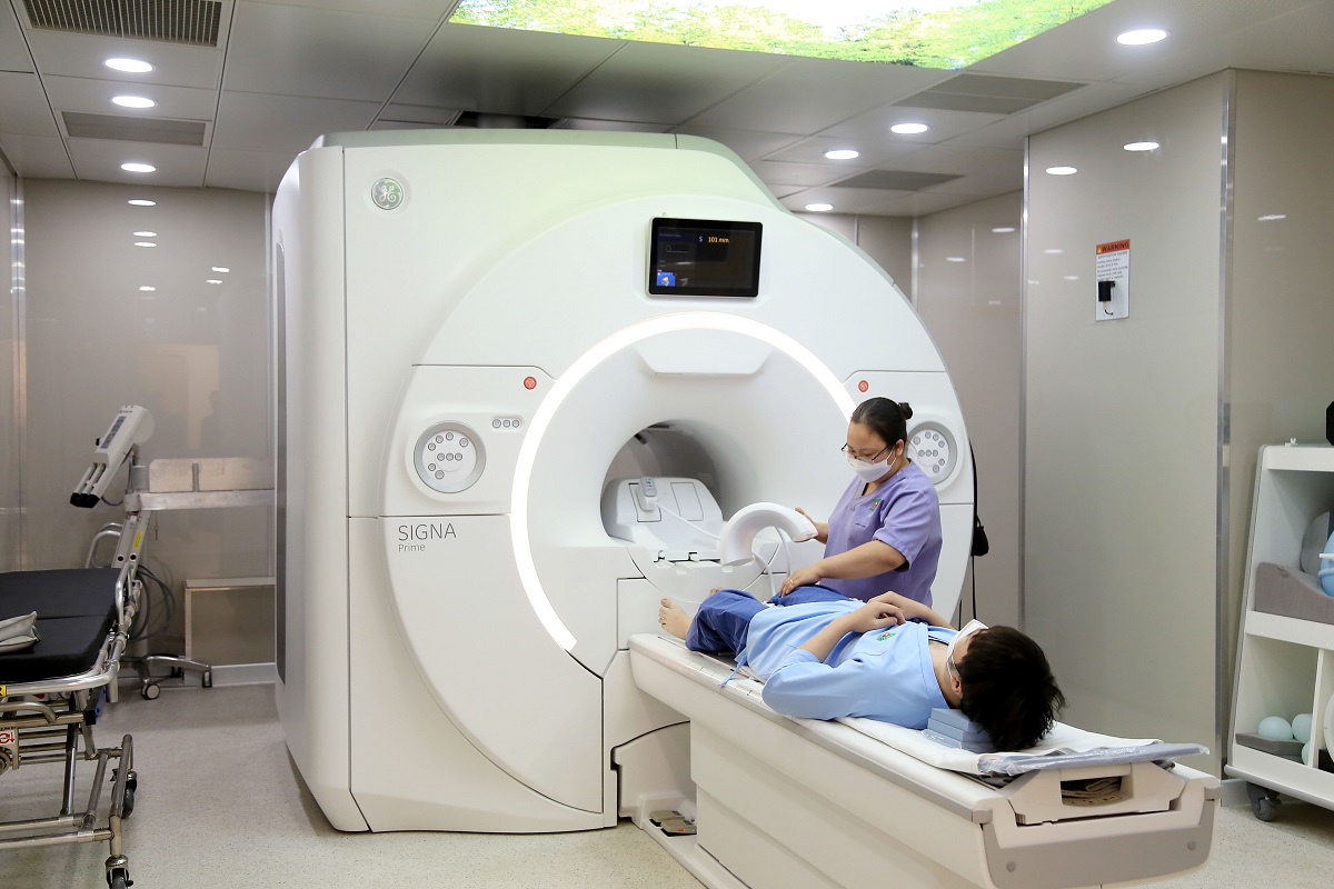 Cận cảnh máy MRI SIGNA Prime của GE HealthCare